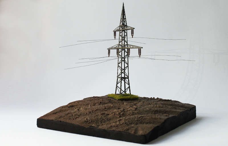 Acker Hochspannung Überlandleitung Kunst